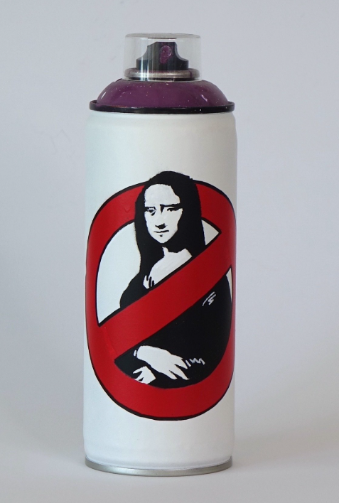 Non Essentielle — Truteau, Sculpture sur bombe recyclée — Édition limitée 1/25
