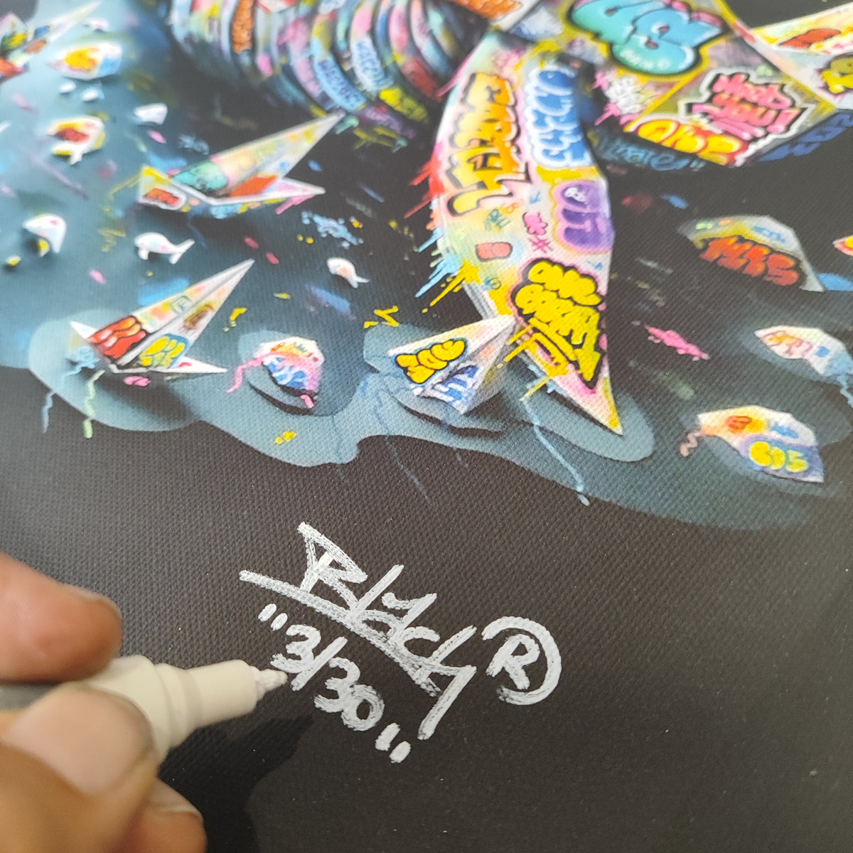 BALEINE Origami Graffiti