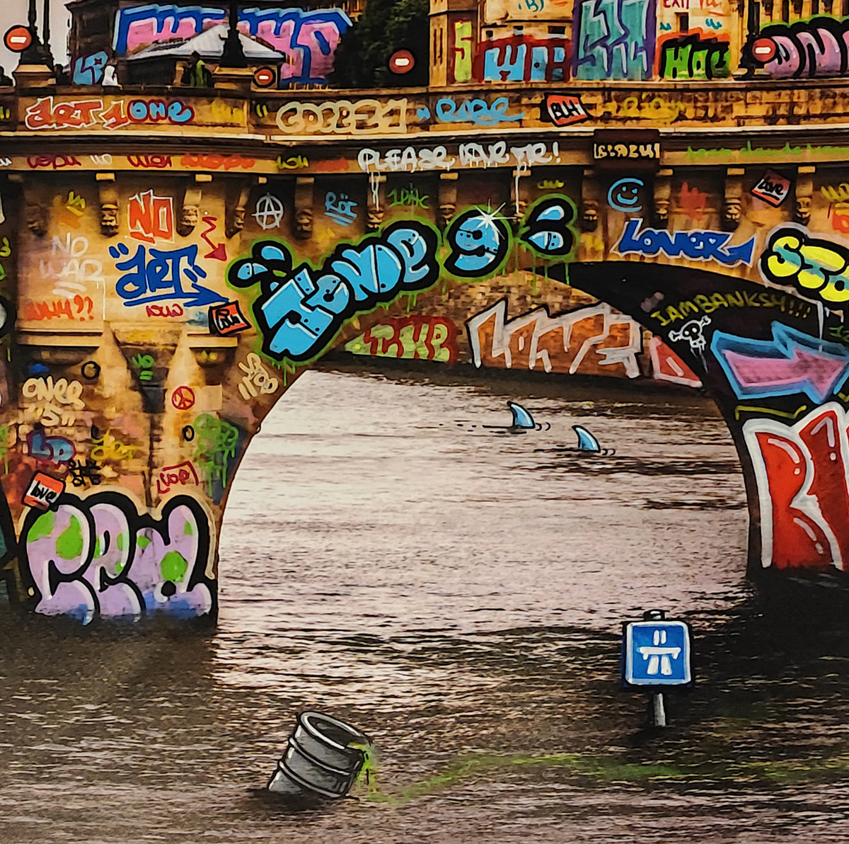 Paris le pont et la soucoupe volante